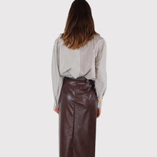 Carica l'immagine nel visualizzatore di Gallery, Haveone camicia collo alto bottone oro 100% cotone Art CVS-R120
