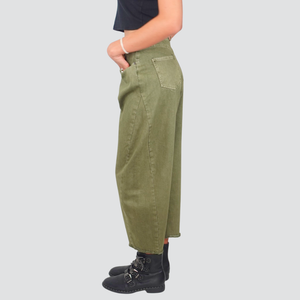 Tensione in pantalone balloon con cintura fondo sfrangiato 100% cotone Art W25P371