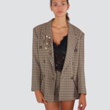 Carica l&#39;immagine nel visualizzatore di Gallery, Tensione giacca over Saint Laurent doppio petto con spille foderata Art 37311
