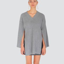 Carica l&#39;immagine nel visualizzatore di Gallery, Vicolo mini abito scollo V manica aperta spacchi laterali 40% viscosa 25% lana 5% casmere Art 77334F
