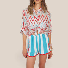 Carica l'immagine nel visualizzatore di Gallery, Haveone shorts rigato con bordino rosso 100% viscosa Art PVS-Q701

