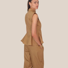 Carica l'immagine nel visualizzatore di Gallery, Tensione in camicia smanicata sfiancata 100% cotone Art Art 26C4938 ( pantalone Art 26P4936 )
