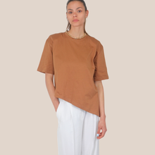 Carica l'immagine nel visualizzatore di Gallery, Dixie t-shirt over asimmetrica con spallini 100% cotone Art T262A117
