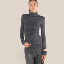 Carica l'immagine nel visualizzatore di Gallery, Vicolo maglia collo alto arriccio laterale con spallini 95% viscosa Art UAC0223
