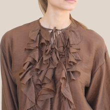 Carica l'immagine nel visualizzatore di Gallery, Dixie blusa over scollo v rouches 66% lyocell15% lino Art C067A160
