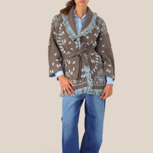 Carica l'immagine nel visualizzatore di Gallery, Tensione in giacca bandana con cintura Art W6HM38A400
