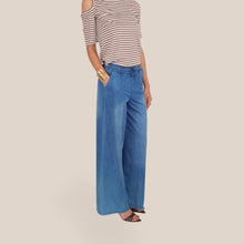 Carica l'immagine nel visualizzatore di Gallery, Vicolo pantalone gamba ampia chambray 100% cotone Art TD1588
