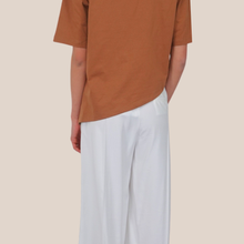 Carica l'immagine nel visualizzatore di Gallery, Dixie t-shirt over asimmetrica con spallini 100% cotone Art T262A117
