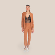 Carica l'immagine nel visualizzatore di Gallery, Kontatto completo cammello blazer 1 bottone più pantalone sigaretta CO8014
