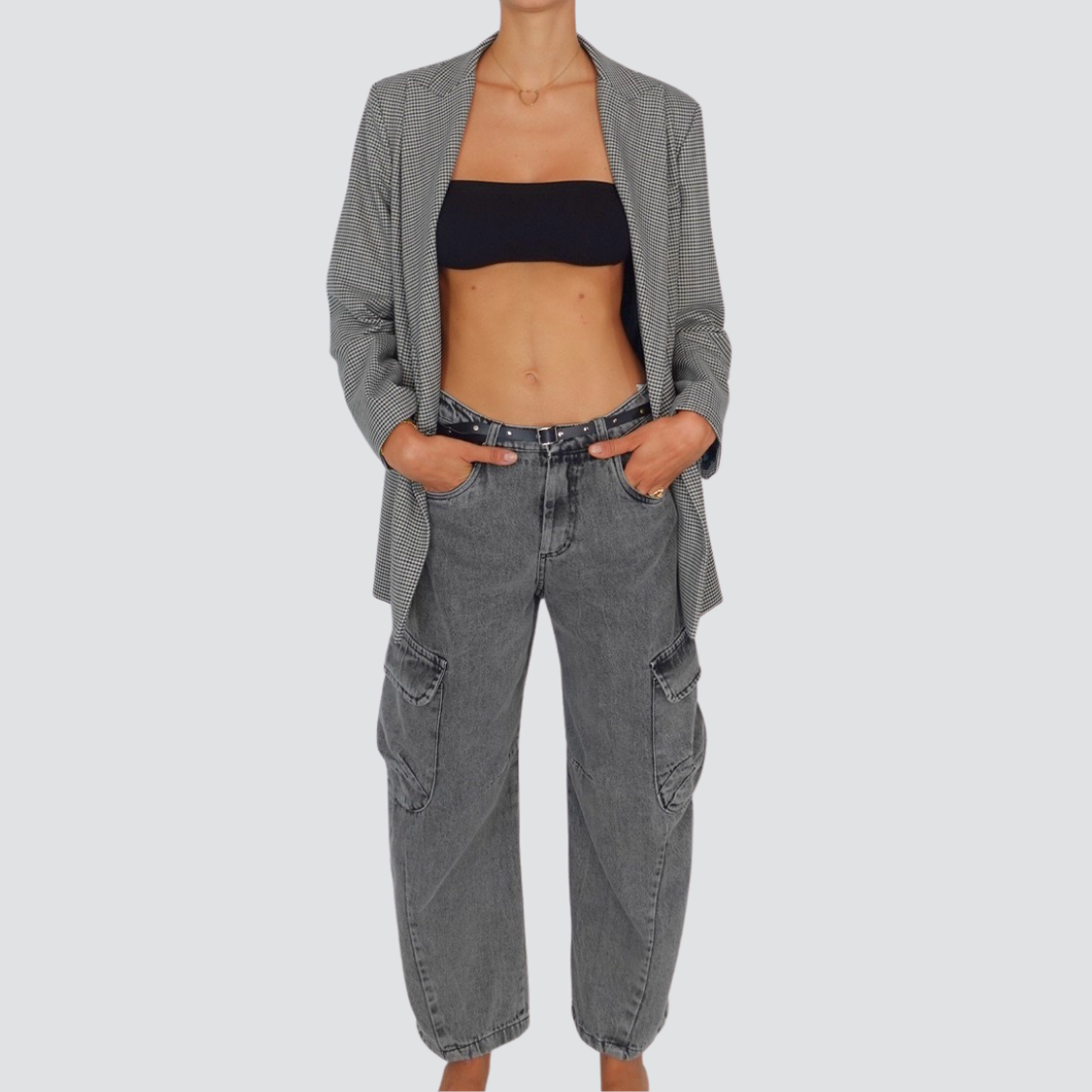 Tensione in jeans barrel con cintura borchie 100% cotone Art W25P439