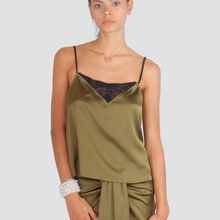 Carica l&#39;immagine nel visualizzatore di Gallery, Tensione in top satin scollatura pizzo spallino regolabile Art FW250031
