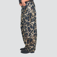 Carica l&#39;immagine nel visualizzatore di Gallery, Haveone pantalone balloon con cintura 97% cotone Art PFW-P166
