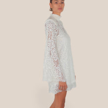 Carica l'immagine nel visualizzatore di Gallery, Tensione in abito corto pizzo con spallini manica trapezio sottoveste 64% cotone Art W26XA17
