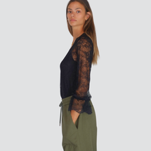 Carica l&#39;immagine nel visualizzatore di Gallery, Tensione in body pizzo con top Art KG506
