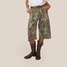 Carica l'immagine nel visualizzatore di Gallery, Vicolo bermuda militare con cintura 97% cotone Art TAC1133
