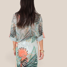 Carica l'immagine nel visualizzatore di Gallery, Haveone camicia over cocorito 85% lyocell Art CVS-Q513
