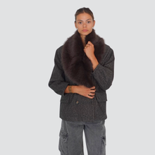 Carica l&#39;immagine nel visualizzatore di Gallery, Tensione in giacca foderata con collo eco-pelliccia amovibile Art FW250022
