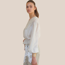 Carica l'immagine nel visualizzatore di Gallery, Philia Loft camicia con pizzo elastico punto vita 72% lyocell Art D02E1048
