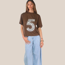 Carica l'immagine nel visualizzatore di Gallery, Tensione in t-shirt over n°5 paillettes 100% cotone Art PE260174
