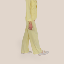 Carica l'immagine nel visualizzatore di Gallery, Kontatto pantalone palazzo fluido elastico retro Art NO201CN ( blazer Art NO200CN )
