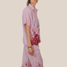 Carica l'immagine nel visualizzatore di Gallery, Philia Loft camicia over rigata fondo pizzo34% cotone Art V02F0996
