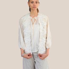 Carica l'immagine nel visualizzatore di Gallery, Philia Loft gilet over con pizzo 100% cotone Art V02A1014
