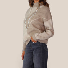 Carica l'immagine nel visualizzatore di Gallery, Maryley maglia collo cratere rombi 40% lana 30% viscosa 5% cashmere Art 26IB846
