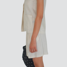 Carica l&#39;immagine nel visualizzatore di Gallery, Vicolo completo gilet bermuda con cintura misto lino 55% lino 45% viscosa Art TD3018
