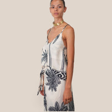 Carica l'immagine nel visualizzatore di Gallery, Haveone top stampa spalline regolabili 100% viscosa Art RMA-Q343
