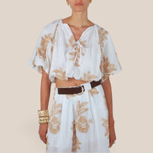 Carica l'immagine nel visualizzatore di Gallery, Kontatto blusa con ricamo manica a palloncino 100% cotone Art NH445
