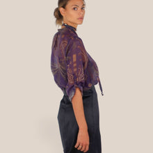 Carica l'immagine nel visualizzatore di Gallery, Haveone camicia over stampa palme con collana 85% lyocell Art CVS-R097
