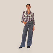 Carica l'immagine nel visualizzatore di Gallery, Vicolo jeans Jimena con cinturina 100% cotone Art DAB5057

