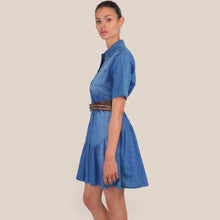 Carica l'immagine nel visualizzatore di Gallery, Vicolo abito chambray con balza e cintura 100% cotone Art TD1589
