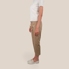 Carica l'immagine nel visualizzatore di Gallery, Tensione in pantalone 98% cotone Art 26P4941
