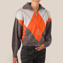 Carica l'immagine nel visualizzatore di Gallery, Haveone maglia over rombi con zip collo alto misto lana Art MFP-R074
