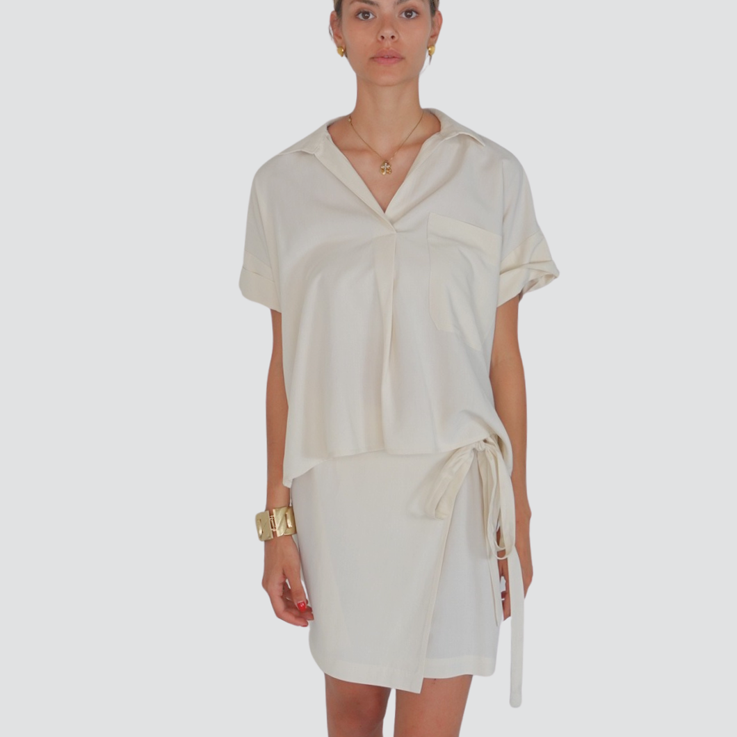 Vicolo completo camicia spacchetti laterali taschino e mini gonna portafoglio 80% viscosa 20% lino Art TD3033