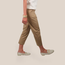 Carica l'immagine nel visualizzatore di Gallery, Tensione in pantalone 98% cotone Art 26P4941
