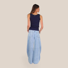 Carica l'immagine nel visualizzatore di Gallery, Tensione in jeans Louvre tela leggera 100% cotone Art P314J119
