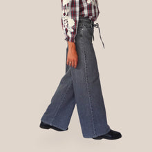 Carica l'immagine nel visualizzatore di Gallery, Vicolo jeans Jimena con cinturina 100% cotone Art DAB5057

