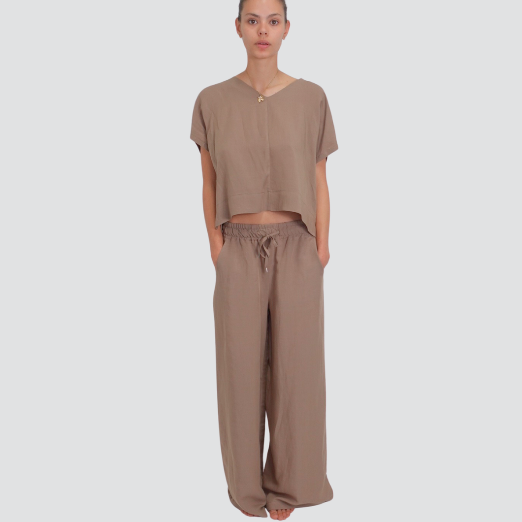 Tensione in pantalone gamba ampia elastico vita 60% viscosa 40% lino Art 25P7658