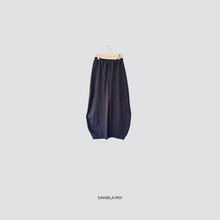 Carica l&#39;immagine nel visualizzatore di Gallery, Dixie pantalone felpa barrel elastico vita con tasche 70% cotone Art PDREYAS
