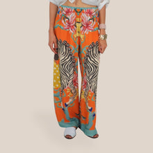 Carica l'immagine nel visualizzatore di Gallery, Haveone pantalone palazzo stampa zebra 100% viscosa Art PVS-Q702
