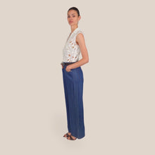 Carica l'immagine nel visualizzatore di Gallery, Tensione in tuta camicia pizzo pantalone denim con cintura Art S25UB10
