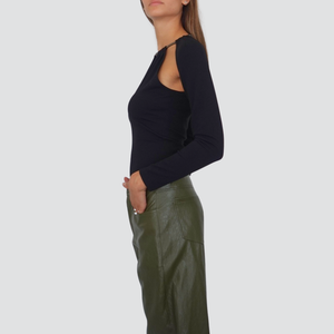 Philia Loft body cut out Art D01E0193