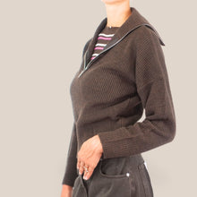 Carica l'immagine nel visualizzatore di Gallery, Haveone polo con pettorina rigata misto lana Art MFP-R068
