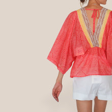 Carica l'immagine nel visualizzatore di Gallery, Tensione in camicia scollatura 100% viscosa Art PE260361
