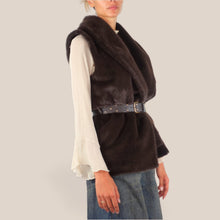 Carica l'immagine nel visualizzatore di Gallery, Dixie gilet eco-pelliccia con cintura Art LAHB2BBCA
