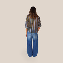 Carica l'immagine nel visualizzatore di Gallery, Haveone camicia over rigata con collana 85% lyocell Art CVS-R066
