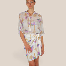 Carica l'immagine nel visualizzatore di Gallery, Haveone camicia over stampa pappagallo 85% lyocell Art CVS-Q486

