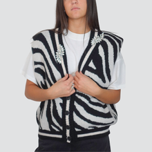 Carica l&#39;immagine nel visualizzatore di Gallery, Dixie cardigan over zebrato con strass Art M566Y194
